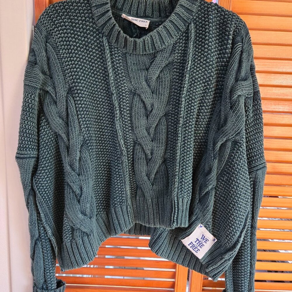 FREE PEOPLE Pine Green Cropped Cable Sweater